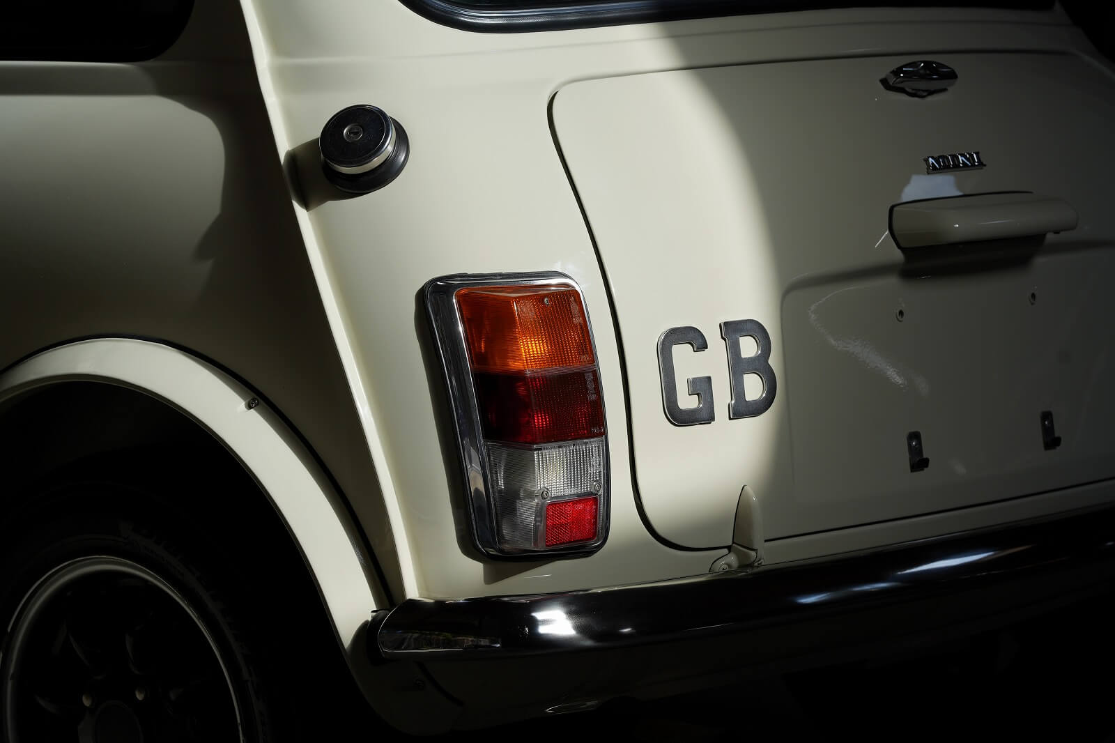 Rover Mimi Paul Smith